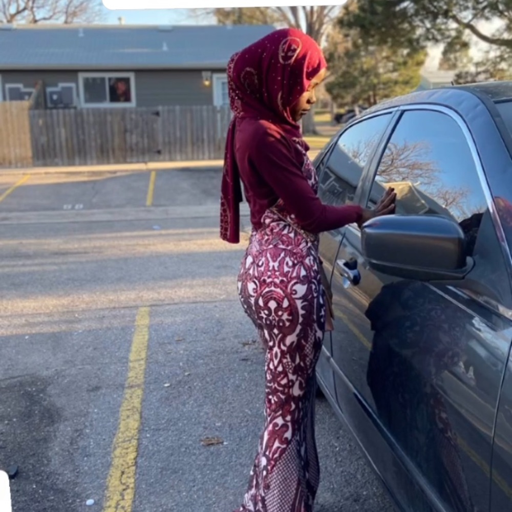 Meet your Posher, Halima